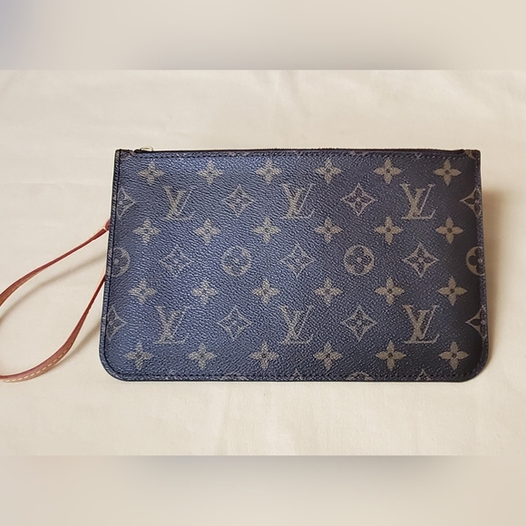 Louis Vuitton Neverfull MM GM Monogram Pouch - Picture 1 of 13